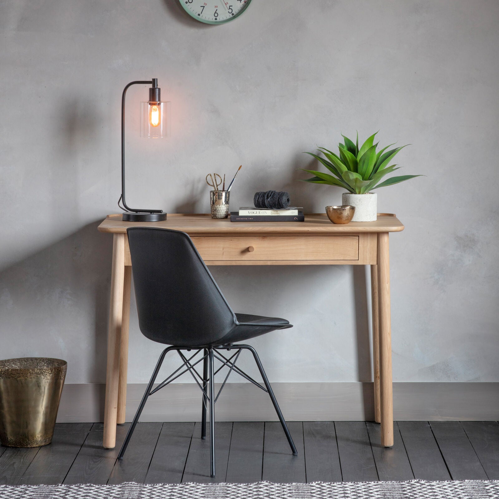 Axel oak dressing table mirror | malletandplane.com