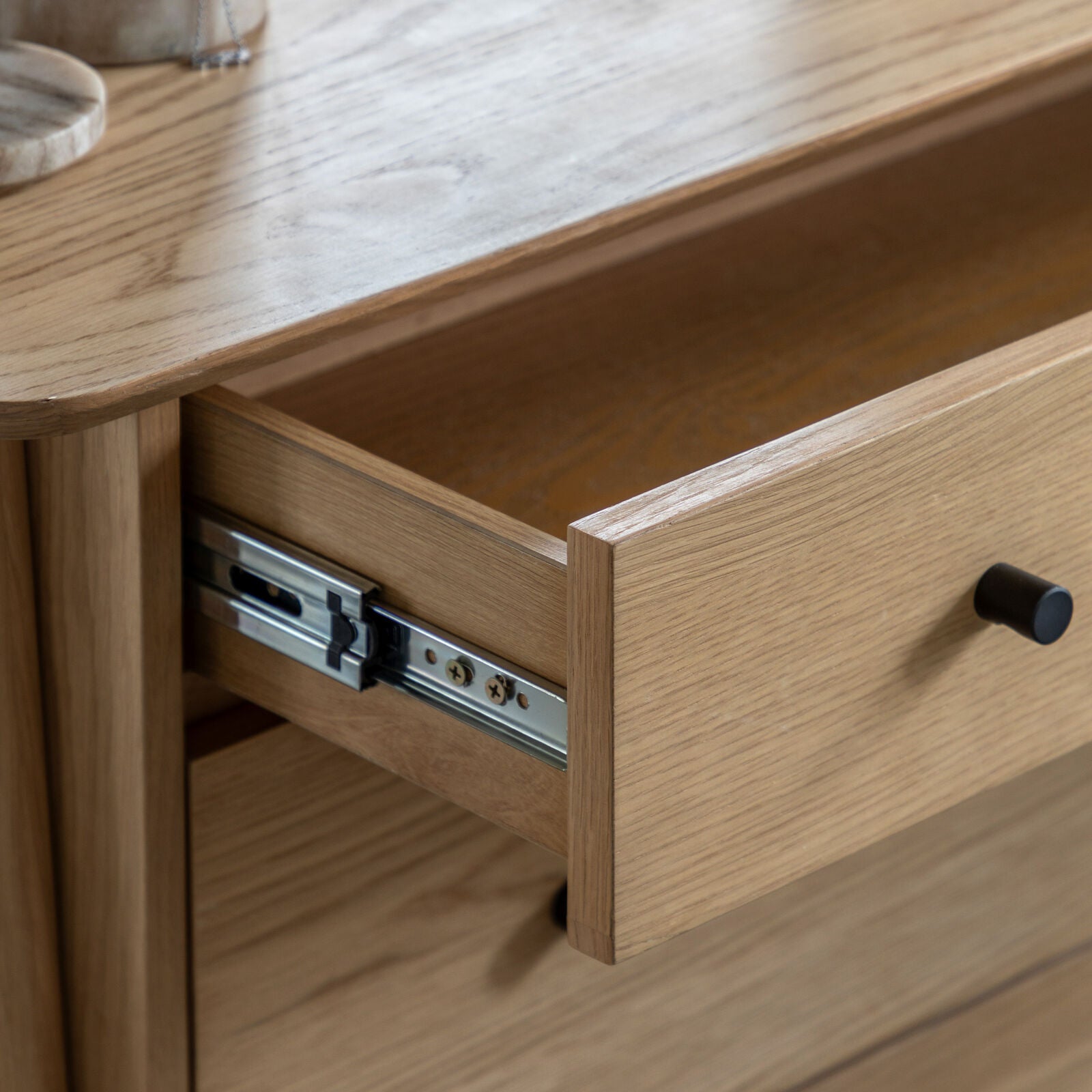 Hatfield oak chest of drawers bedroom storage | malletandplane